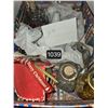 Image 1 : 1039 Box of Miniature vases