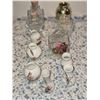 Image 4 : 1039 Box of Miniature vases