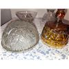Image 5 : 1048 3 Crystal Bowls and 1 Carnival Glass?