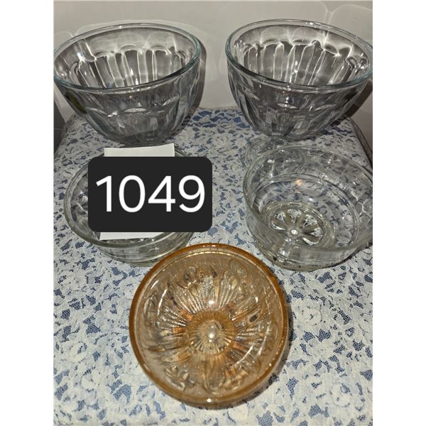 1049 5 Vintage Sundae Dishes