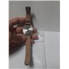 Image 2 : VINTAGE SWISS ARMY QTZ, DATE @3, NEW BATTERY, RUNS