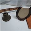 Image 2 : lot of misc items, clamps, horseshoe stand