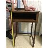 Image 3 : Sturdy set of small desks with shelf and chair. Desk 18” (46 cm) wide x 14.25” (36