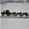 Image 3 : 4 miniature john deer tractors
