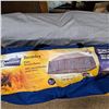 Image 1 : 200 square ft bromley postable tent(complete)-16 to 20 people