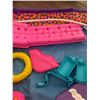 Image 2 : Barbie collectible pool cabana set