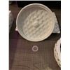 Image 2 : White ceramic tray, covered container and tissue holder - accented with gold