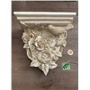 Image 1 : Heavy resin shelf with birds and roses 10x5.5x10.5