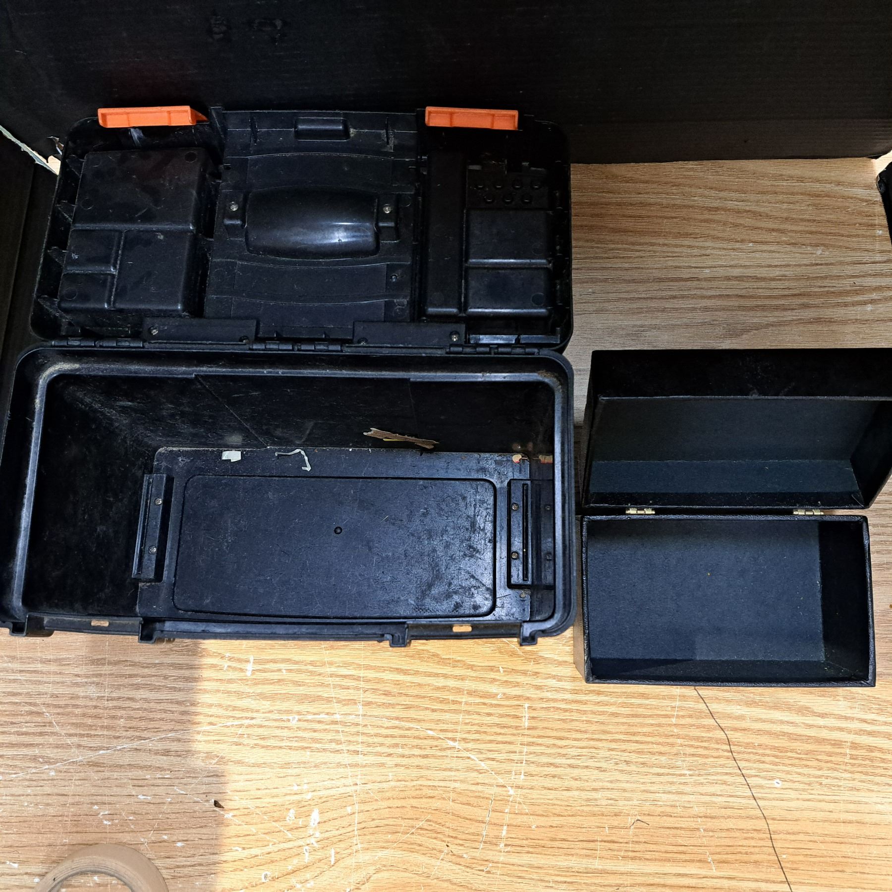 Tool box and pocket day timer box both empty - Schmalz Auctions