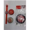 Image 2 : Coca-Cola Memorabilia Lot (Notebook, Yo-Yos, Watch, Magnets, Misc.)