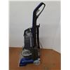 Image 2 : *Hoover Carpet Scrubber/ Shampooer- Powers On, Cannot Ship