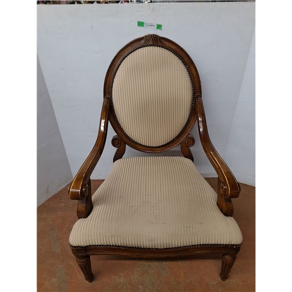 *Vintage Heather Brooke Padded Chair- 43" x 33" x 31"- Cannot Ship