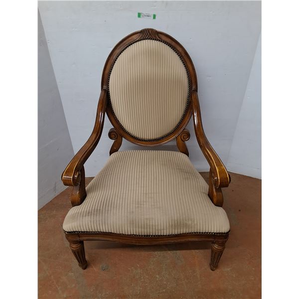 *Vintage Heather Brooke Padded Chair- 43" x 33" x 31", Cannot Ship