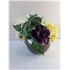 Image 2 : Ceramic Flower Vase and Artificial Flowers