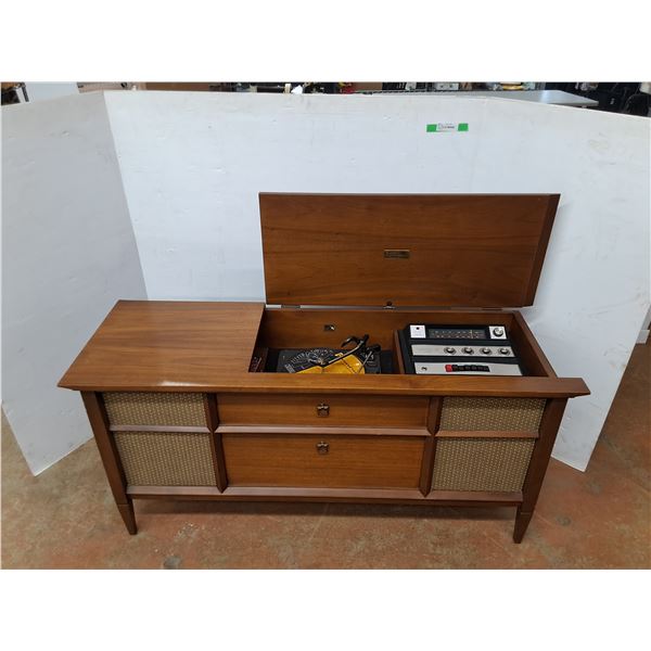 *Victorcraft Phonograph Cabinet