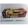 Image 1 : 1:10 Nascar Race Car - Needs 49 MHZ Remote Control
