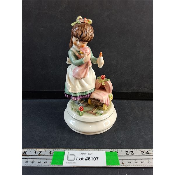 1978 Limited Edition Goebel Figurine - Stamped and Signed, 795/2000