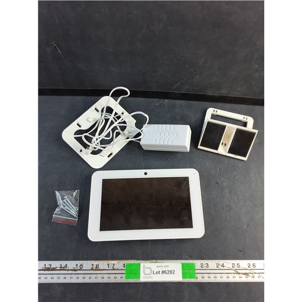 Qolsys Complete with Charger / Mount - Working