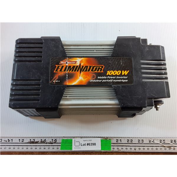 Motomaster Eliminator 1000W Mobile Power Inverter