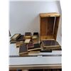 Image 1 : Assorted Picture Frames Lot (Mostly Brass - Largest 8" x 10") with Wooden Crate 19" x 12" x 9"