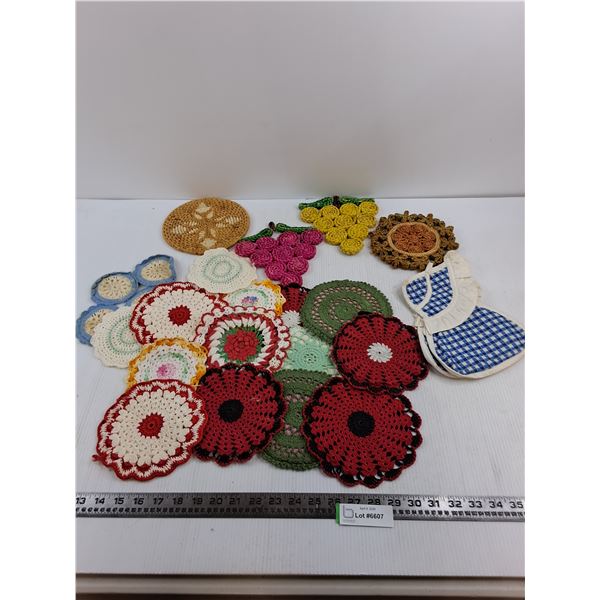 Vintage Doilies & Hot Plate Sets Lot