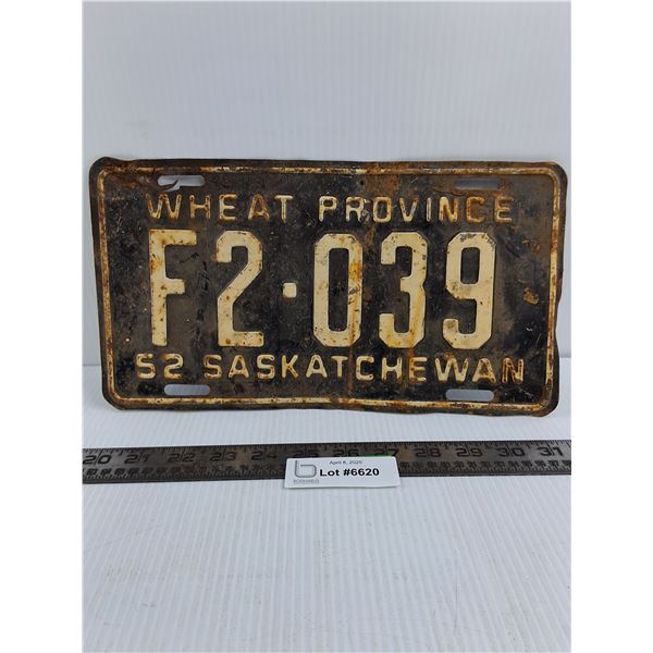 Vintage Saskatchewan License Plate 1952