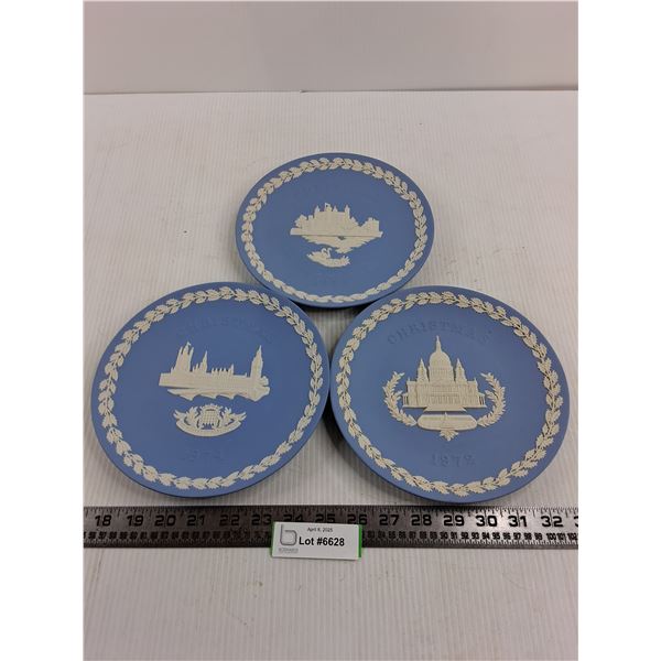 (3) Wedgwood Jasper Pale Blue Plates (Houses of Parliament, Tower of London, St. Paul's Cathedral)