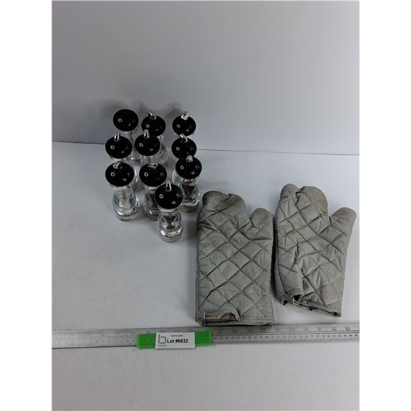 Pair  Of Oven Mitts, (10) Salt & Pepper Grinders