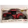Image 2 : Two 1:32 scale die-cast models including an Ertl Case International four wheel drive tractor and a E