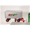 Image 3 : Ertl John Deere Dealership 1947 Studebaker Pick up truck with original box and a tin toy White Freig