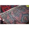 Image 3 : 100% handmade Iranian wool carpet runner "Hamdan" with multiple medallions and red background, highl