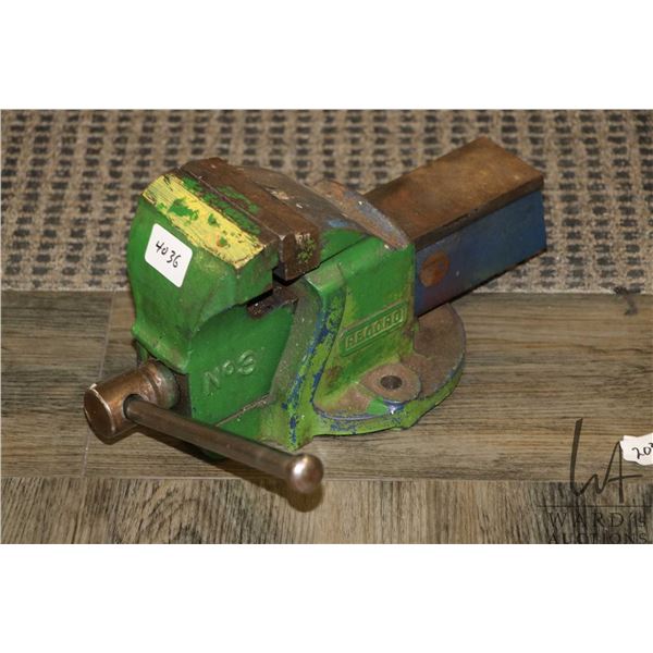 Record no. 3 vise