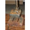 Image 2 : Supremacy 220 volt, 40" drill press, with variable speed, working at time of cataloguing