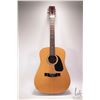 Image 1 : Samick twelve string deluxe acoustic guitar. Heavy duty build, twelve string, two tone maple and mah