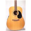 Image 2 : NRJ Luthier acoustic guitar. Heavy double binding, two tone maple top, mahogany ribbon grain back an