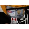 Image 9 : CCM Vintage Boston Bruins Bobby Orr No. 4 hockey jersey. Adult size L