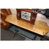 Image 2 : Double pedestal console table 30" H X 42" W X 16" D