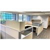 Image 2 : 3 DESKS WITH CUBICLE WALLS OFFICE WORK SPACE SYSTEM