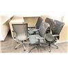 Image 2 : GROUP OF 5 ASSORTED BLACK MESH BACK ADJUSTABLE OFFICE CHAIRS