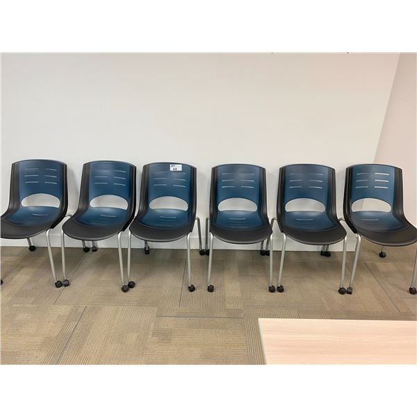 GROUP OF 6 BLUE & BLACK PLASTIC MOBILE WORK STATION CHAIRS