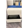 Image 3 : WHITE METAL 4 DRAWER LATERAL FILING CABINET
