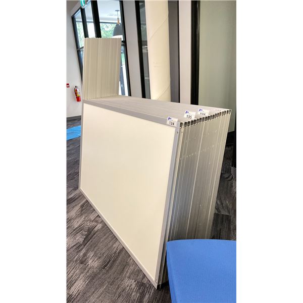 GROUP OF 5 LARGE WHITE W/ALUMINIUM FRAMES OFFICE PANELS - 6FT ACROSS X 4FT WIDE WITH 2FT ARM