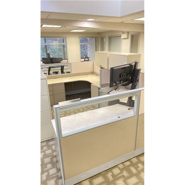 2 DESKS WITH CUBICLE WALLS OFFICE WORK SPACE SYSTEM