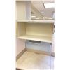 Image 4 : 2 DESKS WITH CUBICLE WALLS OFFICE WORK SPACE SYSTEM
