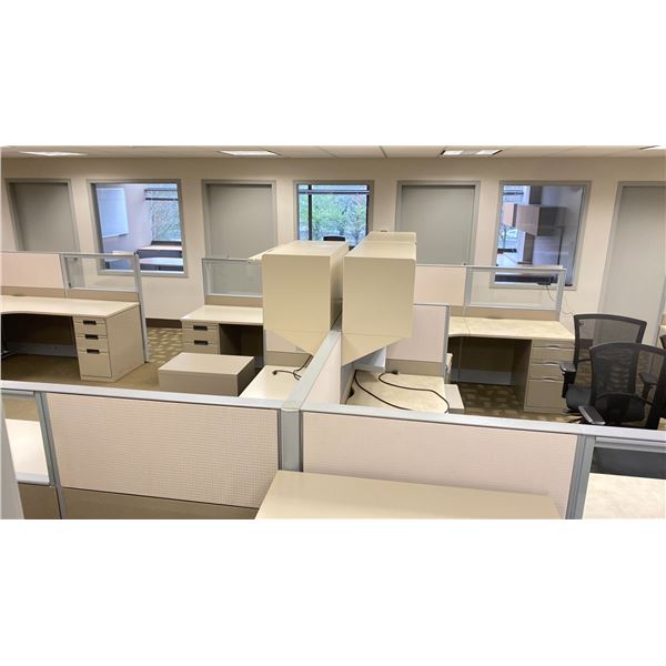 4 DESKS WITH CUBICLE WALLS OFFICE WORK SPACE SYSTEM