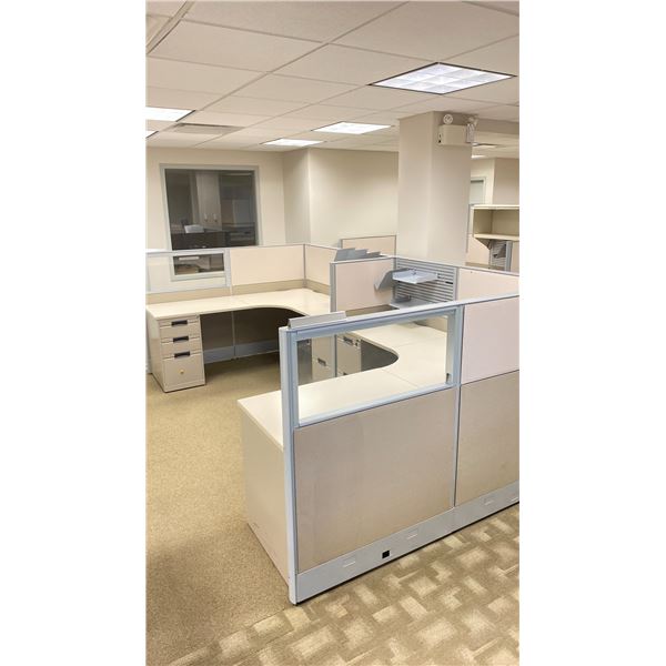 2 DESKS WITH CUBICLE WALLS OFFICE WORK SPACE SYSTEM