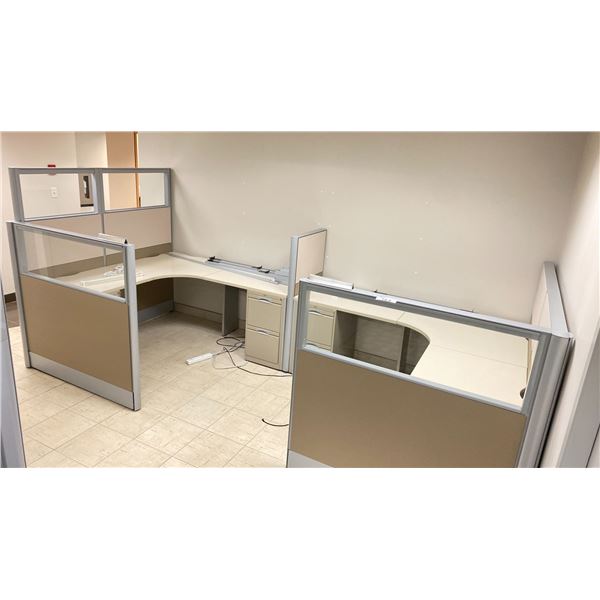 2 DESKS WITH CUBICLE WALLS OFFICE WORK SPACE SYSTEM
