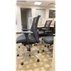 Image 3 : GROUP OF 4 BLACK & CHROME WITH MESH BACK ADJUSTABLE OFFICE CHAIRS