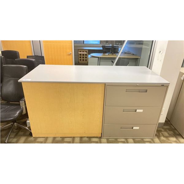 2 GLOBAL LATERAL FILING CABINETS IN GREY & NATURAL, LARGE 7 DRAWER OFFICE CABINET TABLE