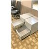 Image 3 : 2 SMALL GREY MOBILE 3 DRAWER FILING CABINETS